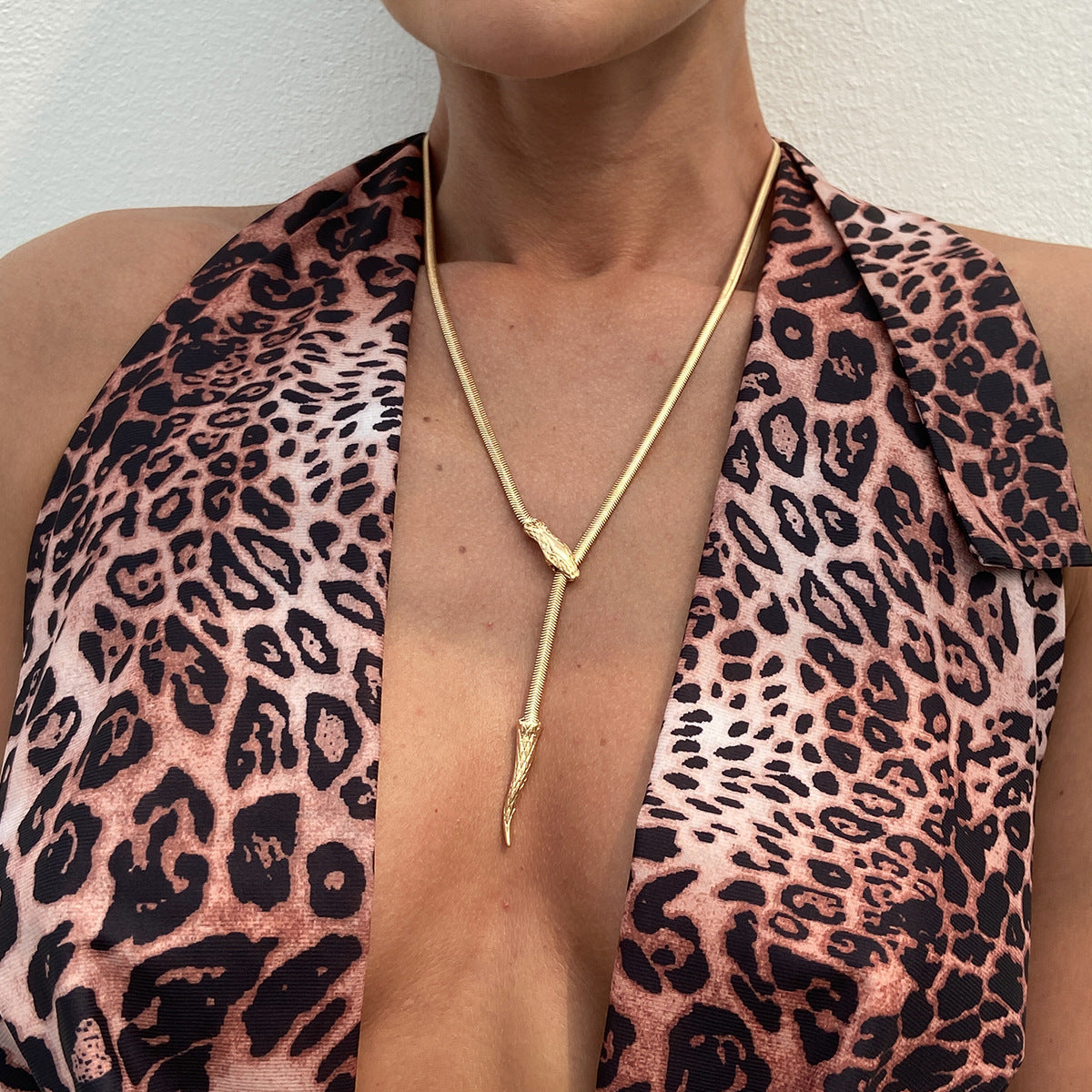 Gold-Plated Minimal Chain