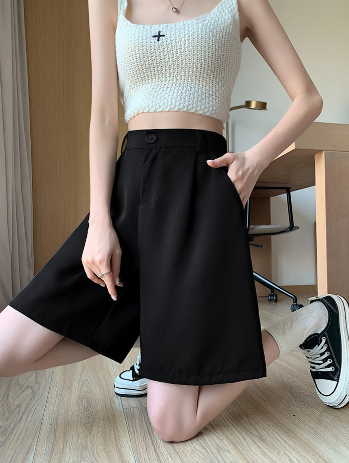 Solid Low-Rise Regular Shorts
