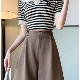 Solid Low-Rise Regular Shorts