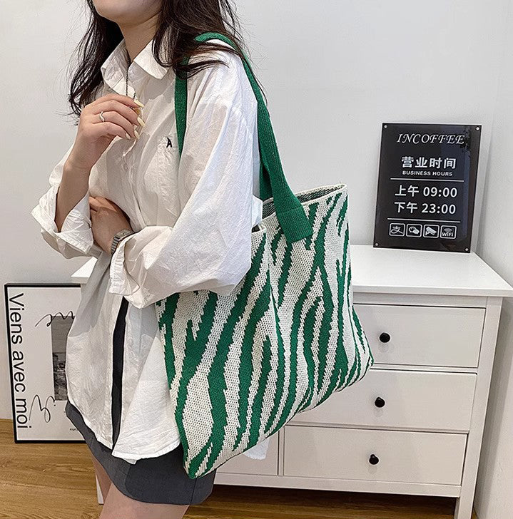 Green Printed Two Handles Handheld Bag