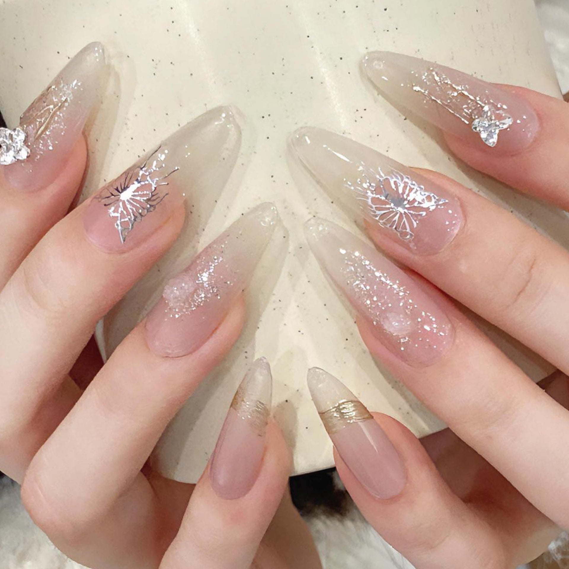 Set Of 10  Nail Extension - White & Brown