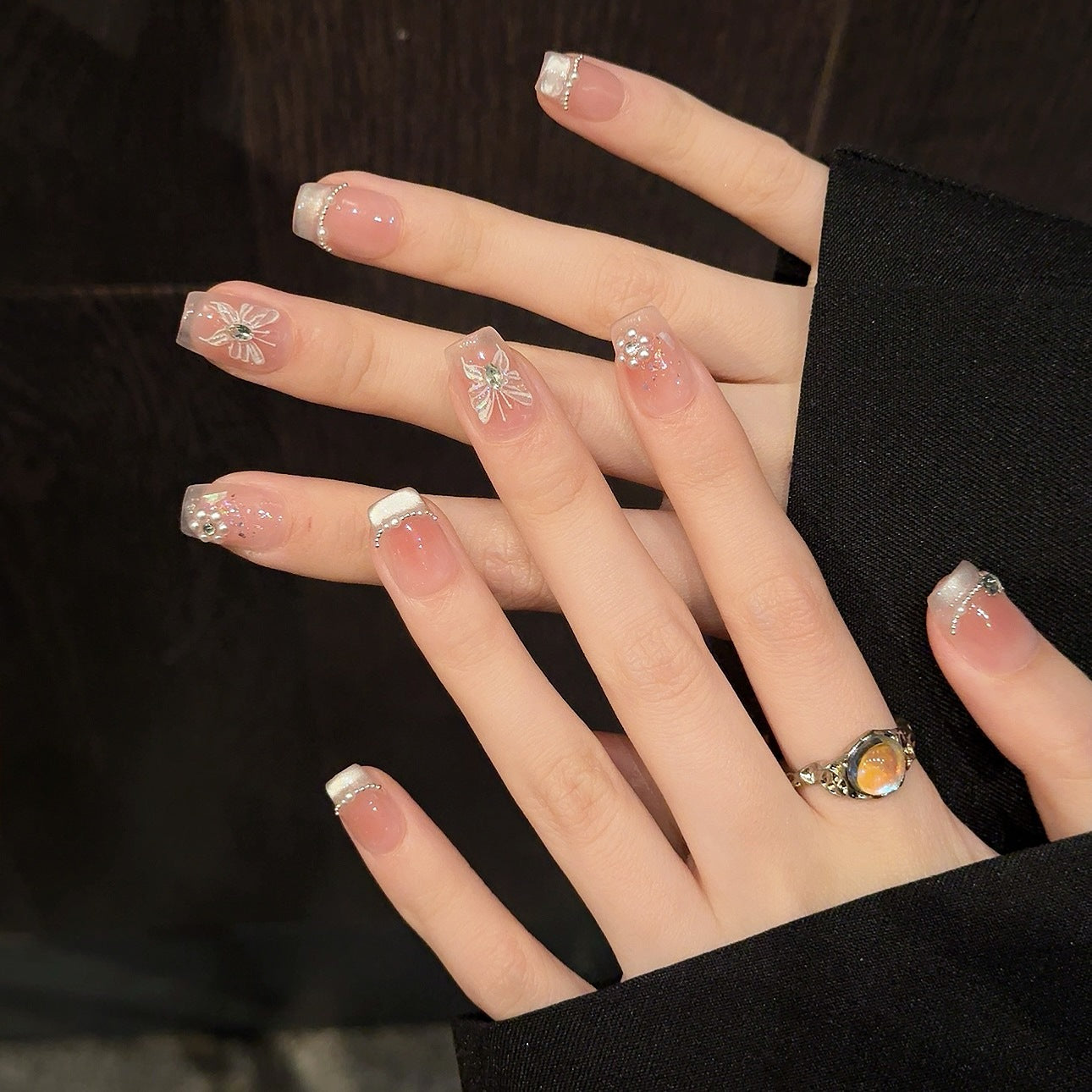 Set Of 10 Embellished Nail Extension