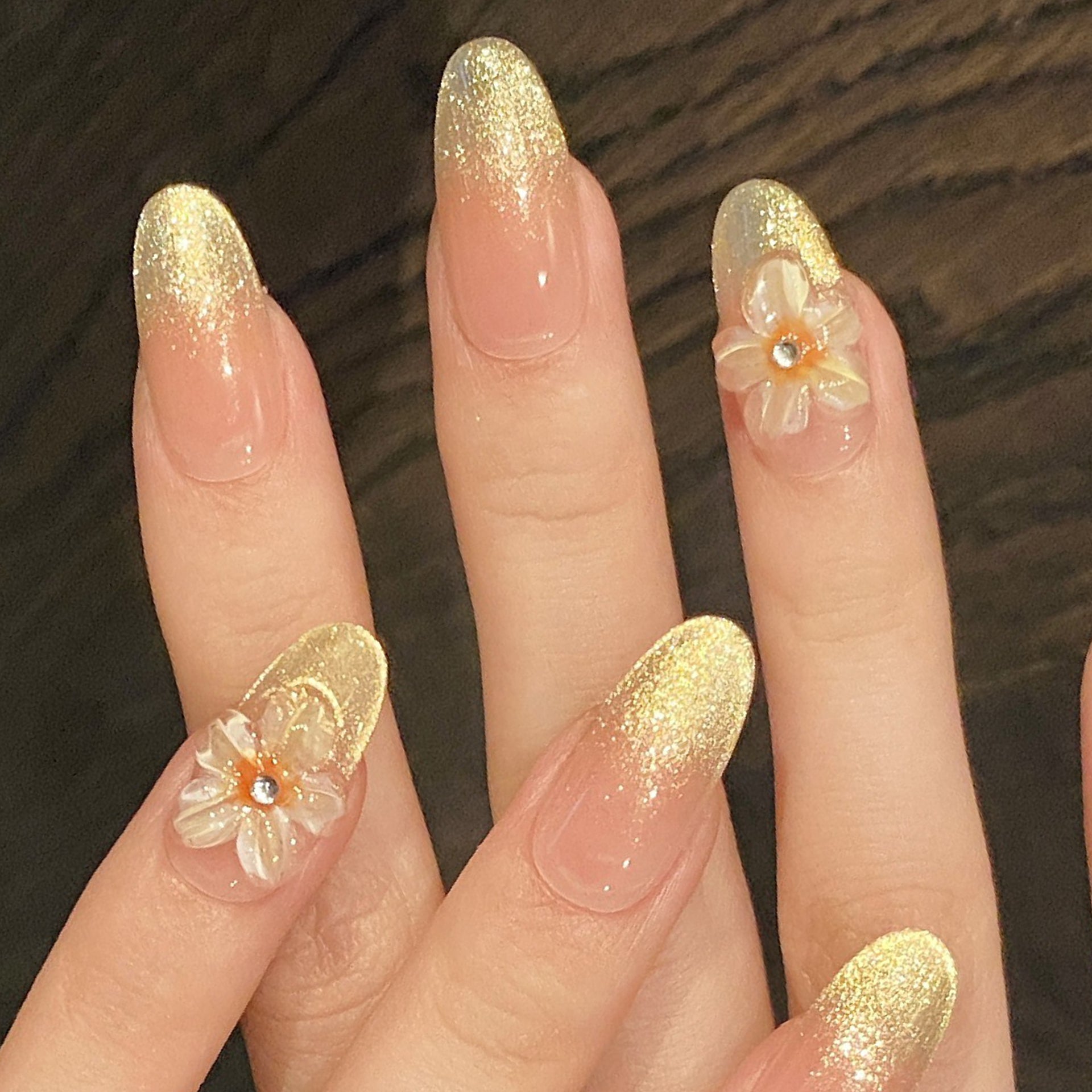 Set Of 10 Floral Nail Extension