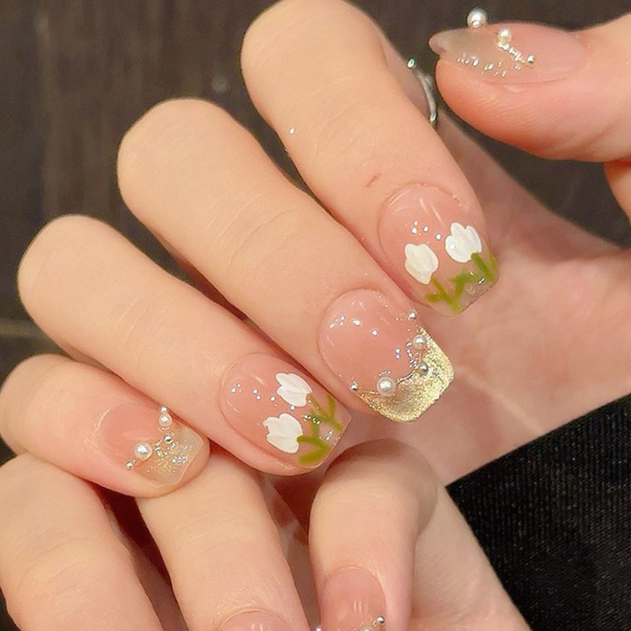 Set Of 10 Floral Nail Extension