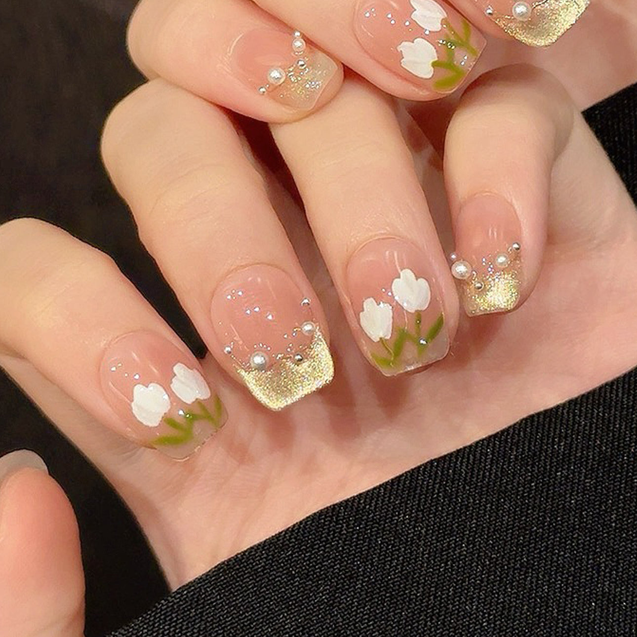 Set Of 10 Floral Nail Extension
