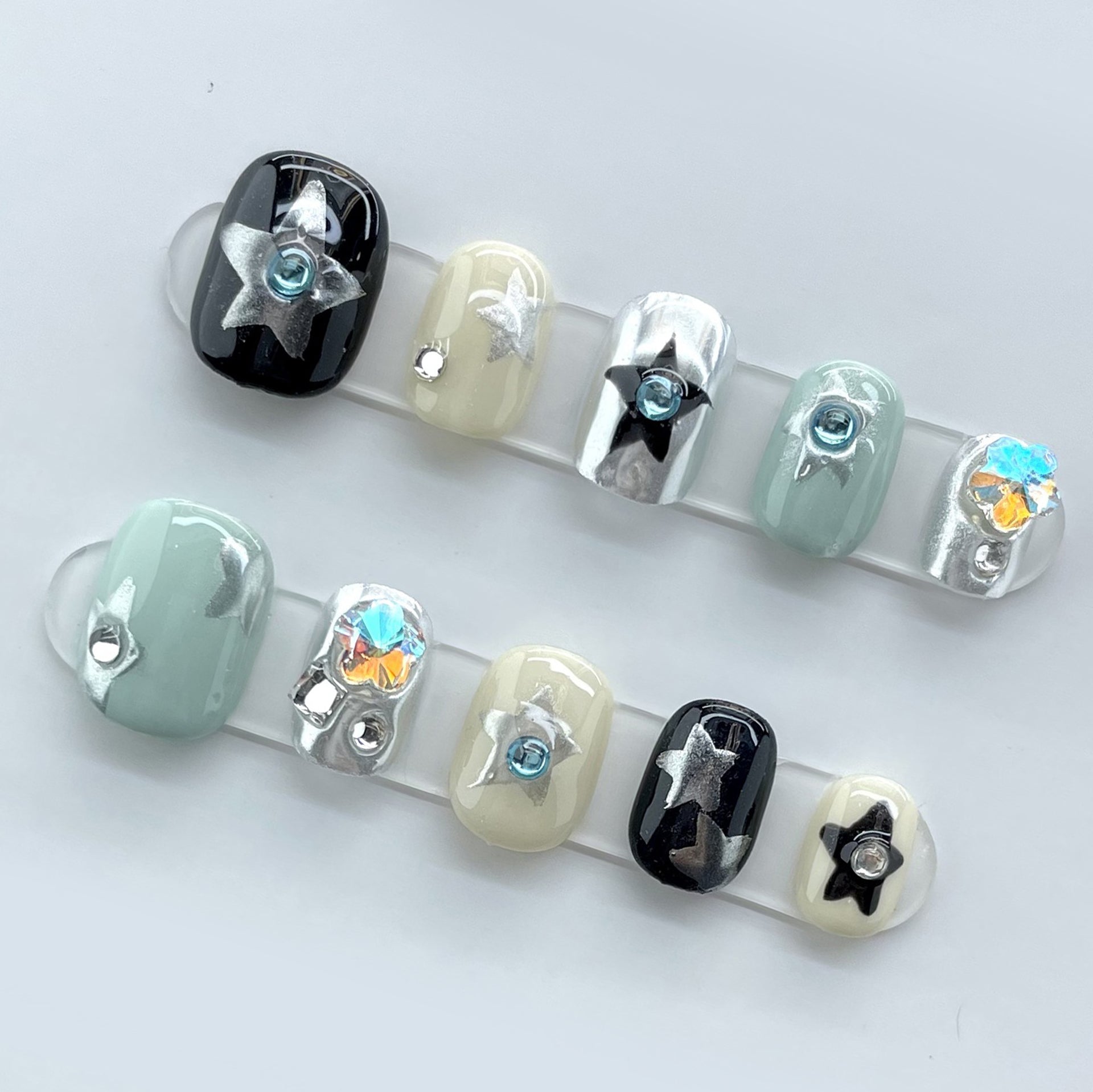 Set Of 10 Artificial Reusable Nails