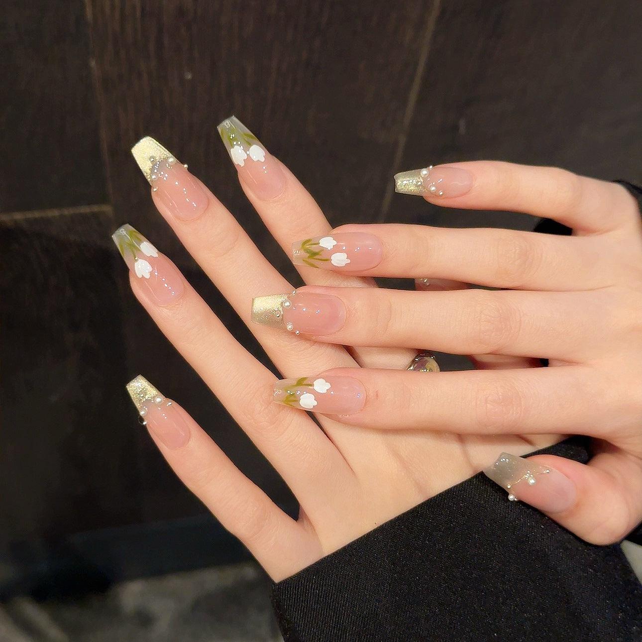 Set Of 10 Floral Nail Extension