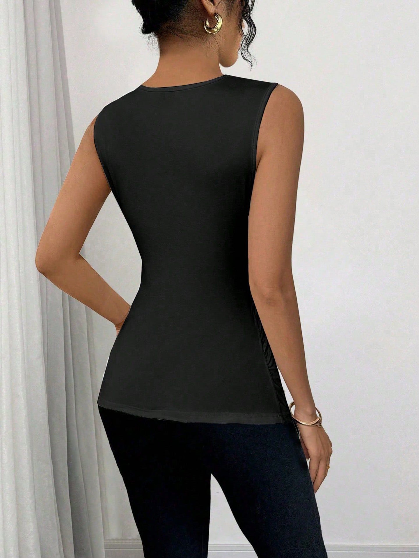 One Shoulder Sleeveless Top